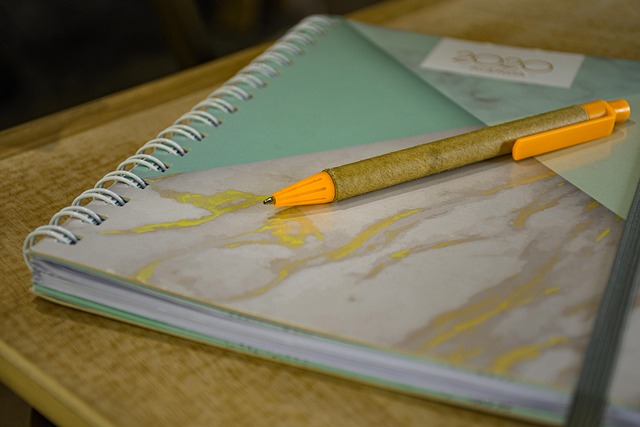 Klasická minimalistická tužka. 